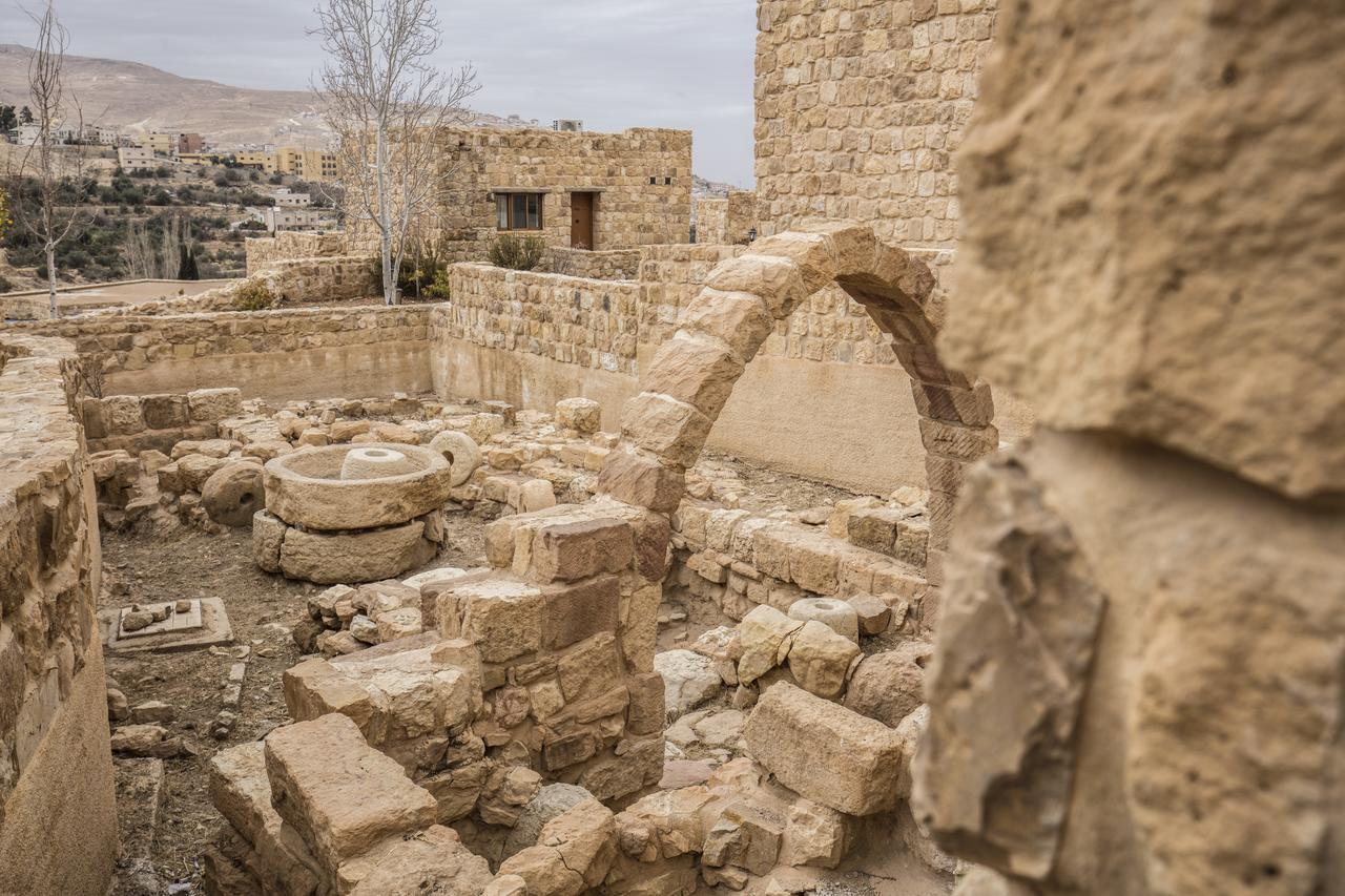 The Old Village Hotel & Resort Wadi Musa Exterior photo