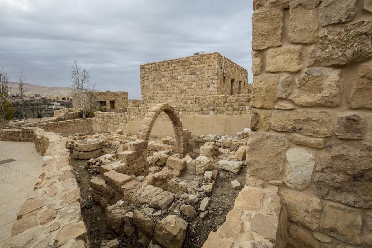 The Old Village Hotel & Resort Wadi Musa Exterior photo